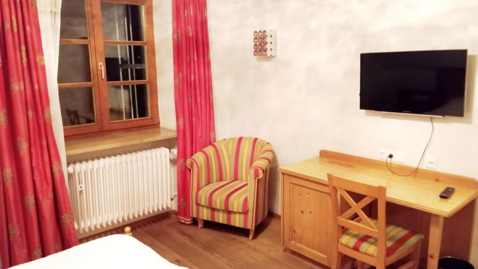 Eichen Schloessl Otel Münih Almanya
