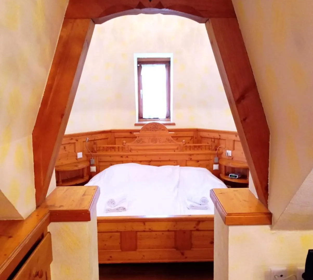 Eichen Schloessl Otel Münih Almanya