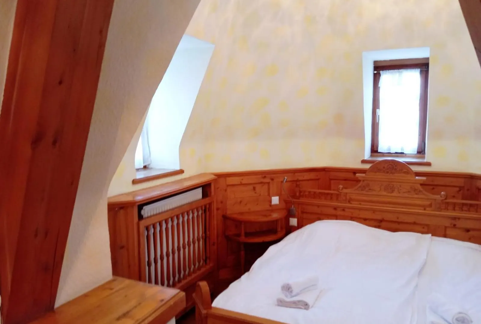 Eichen Schloessl Otel Münih
